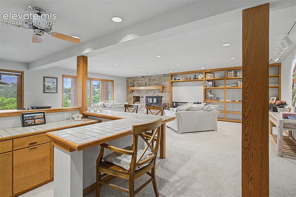 Image 21 of 31: Family Room
