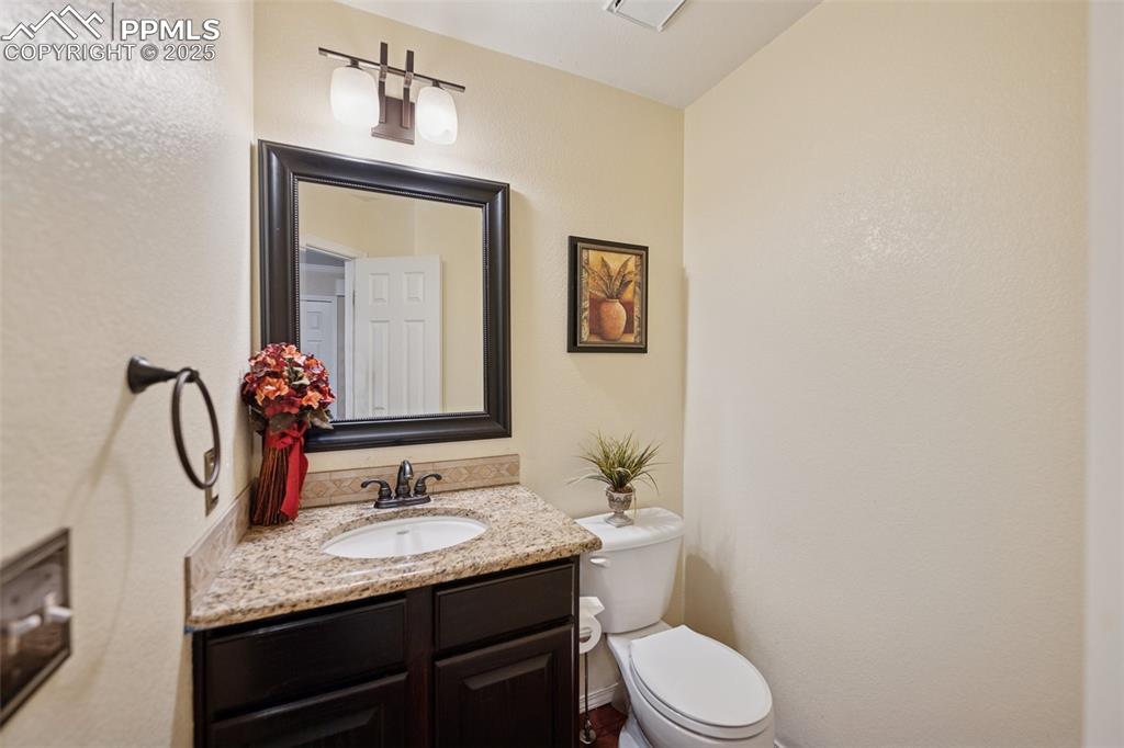 Image 14 of 29: Bathroom