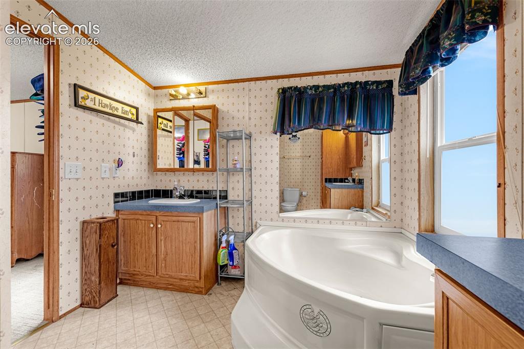 Image 16 of 38: Master Bathroom