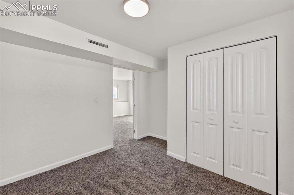 Image 27 of 37: Bedroom