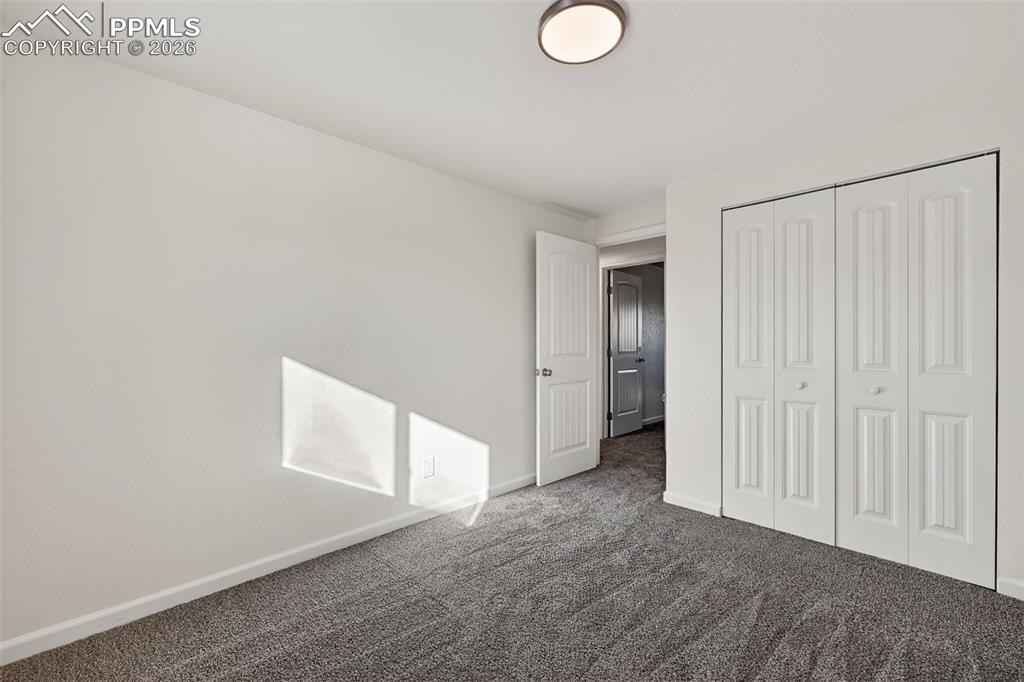 Image 31 of 37: Bedroom