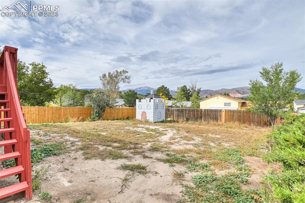 Listing 8594063, Image 32 of 34