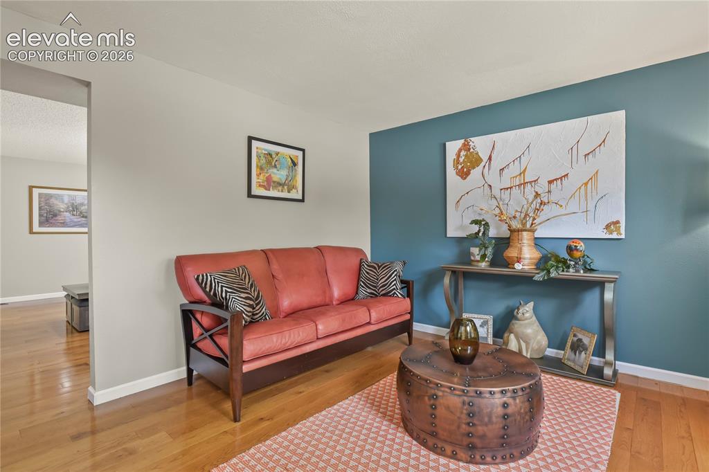 Image 5 of 50: Formal living room