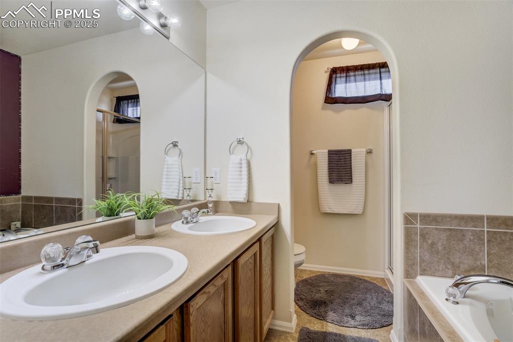 Image 18 of 41: Master Bathroom