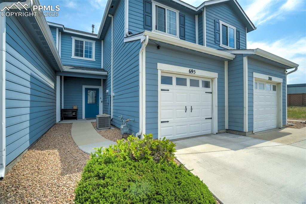 Image 31 of 41: Front of Structure