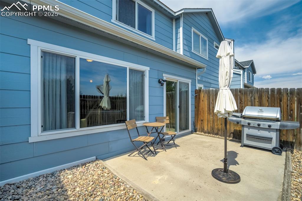 Image 32 of 41: Back of Structure