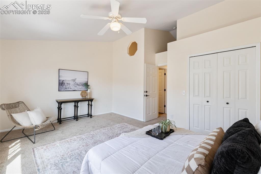 Image 21 of 35: Bedroom