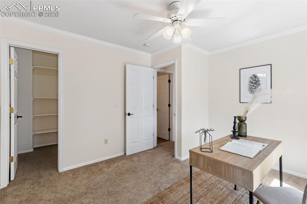 Image 26 of 35: Office