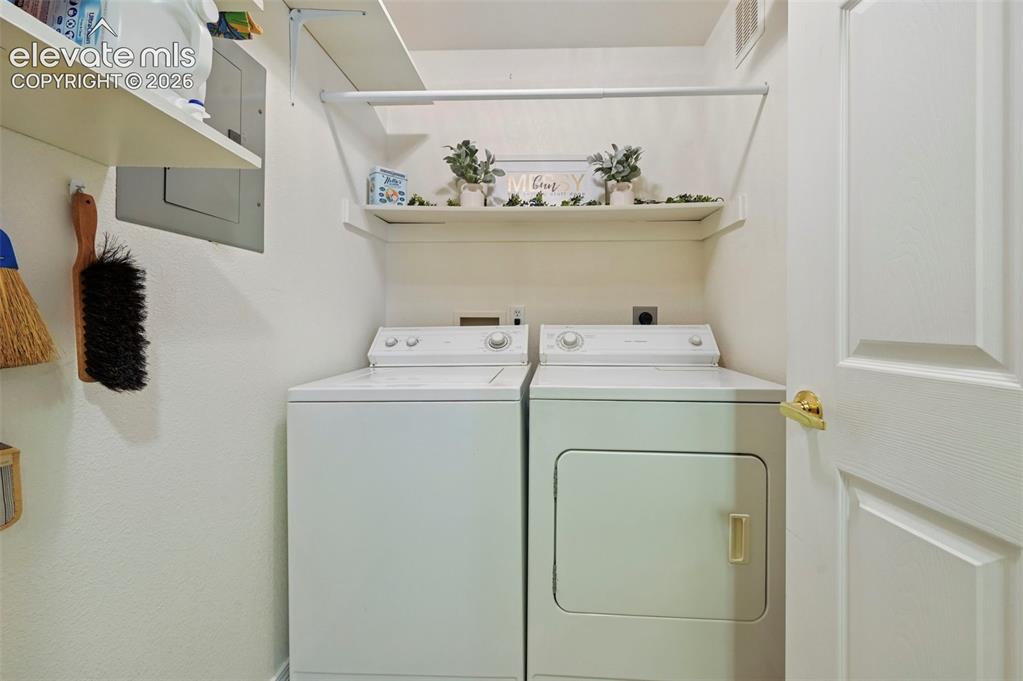 Image 20 of 37: Laundry
