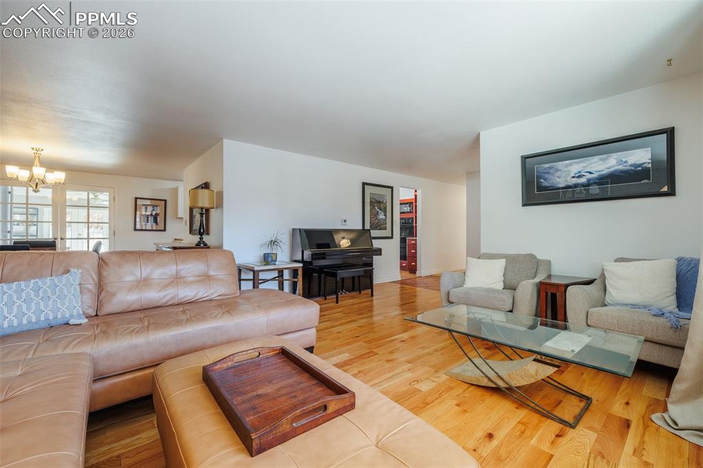 Image 11 of 50: Living Room