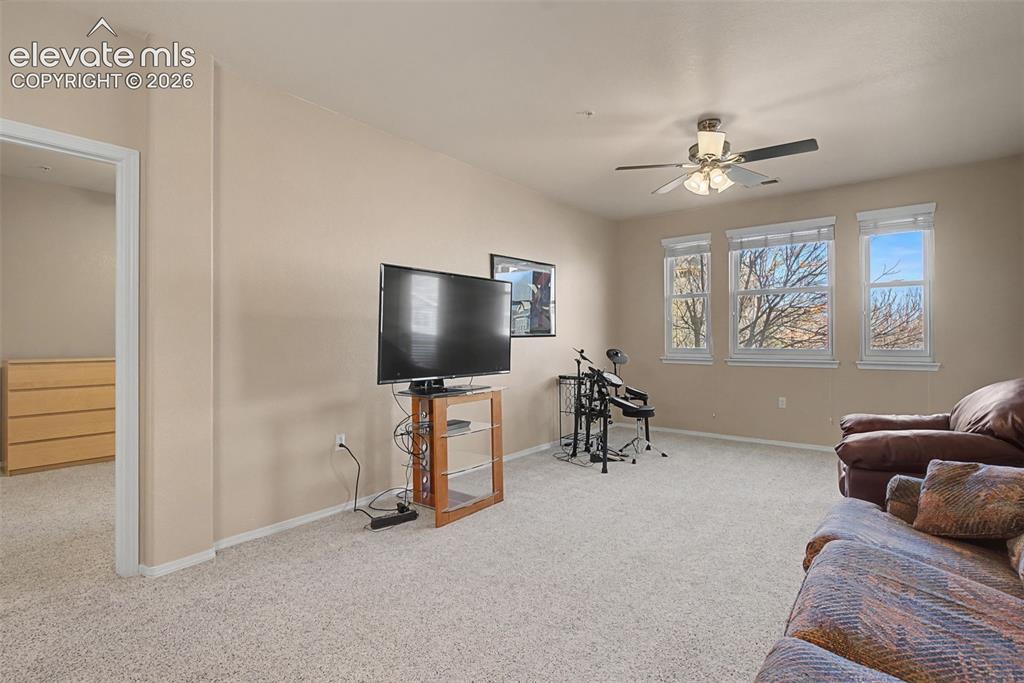 Image 13 of 44: Living Room