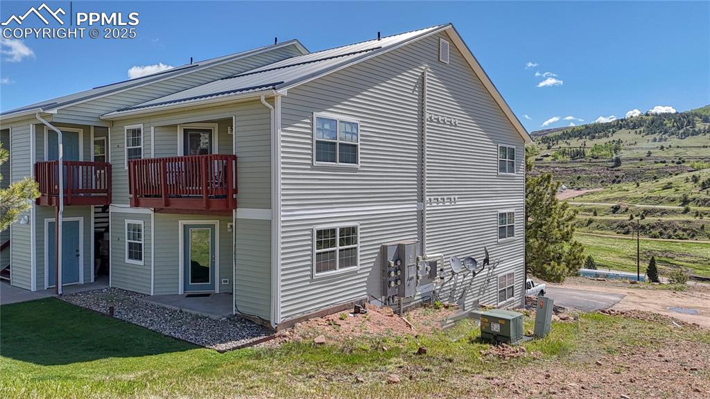 Image 19 of 20: Exterior maintained by the HOA
