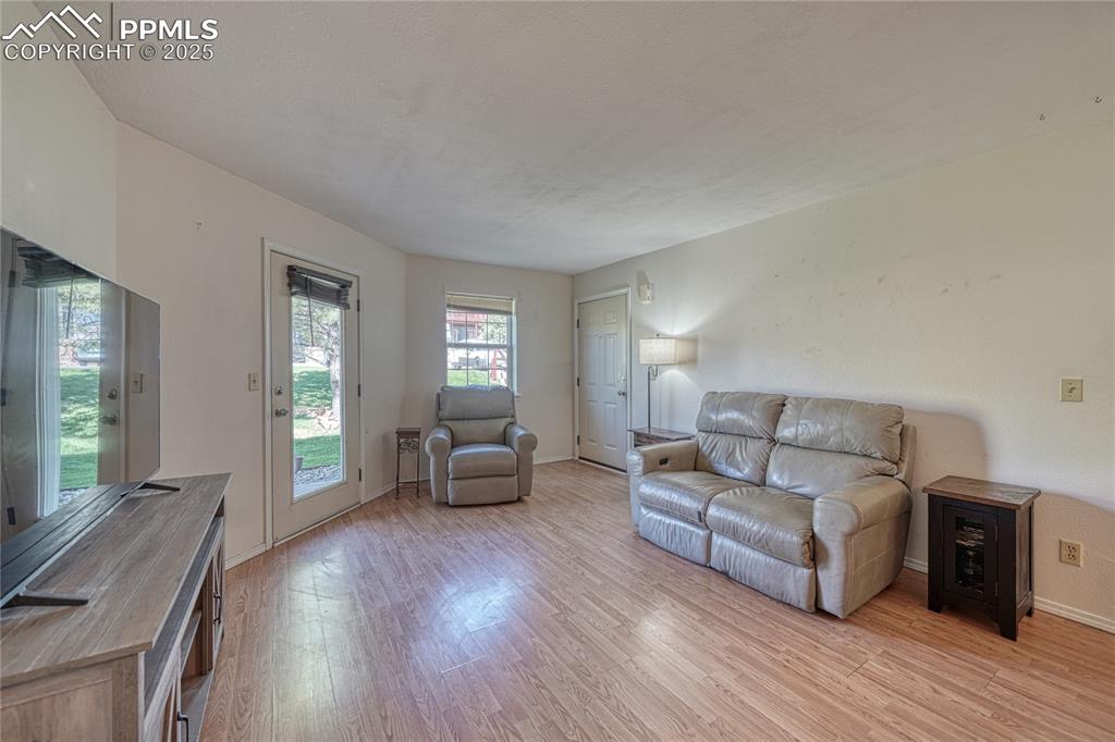 Image 9 of 20: Living Room