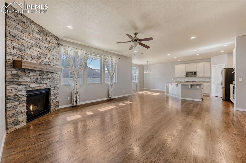 Image 11 of 37: Living Room