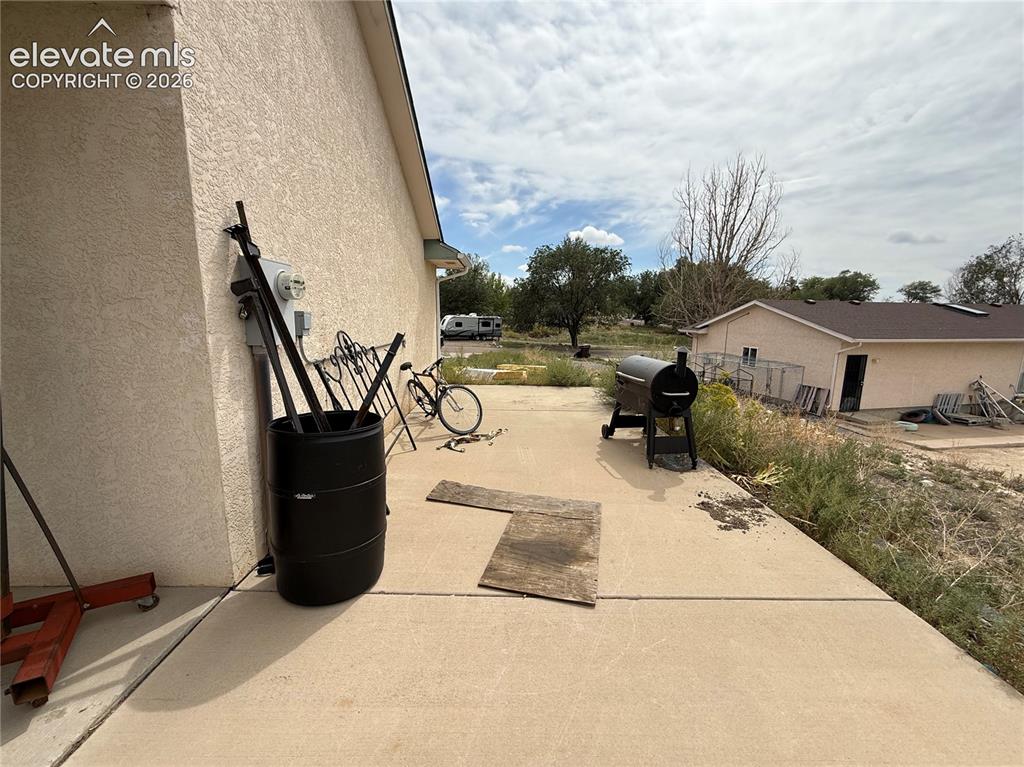 Image 8 of 20: RV Parking