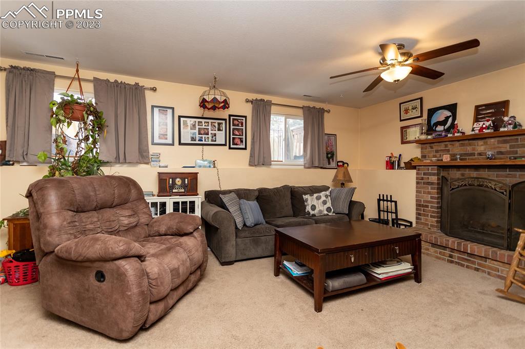 Listing 8601640, Image 13 of 37