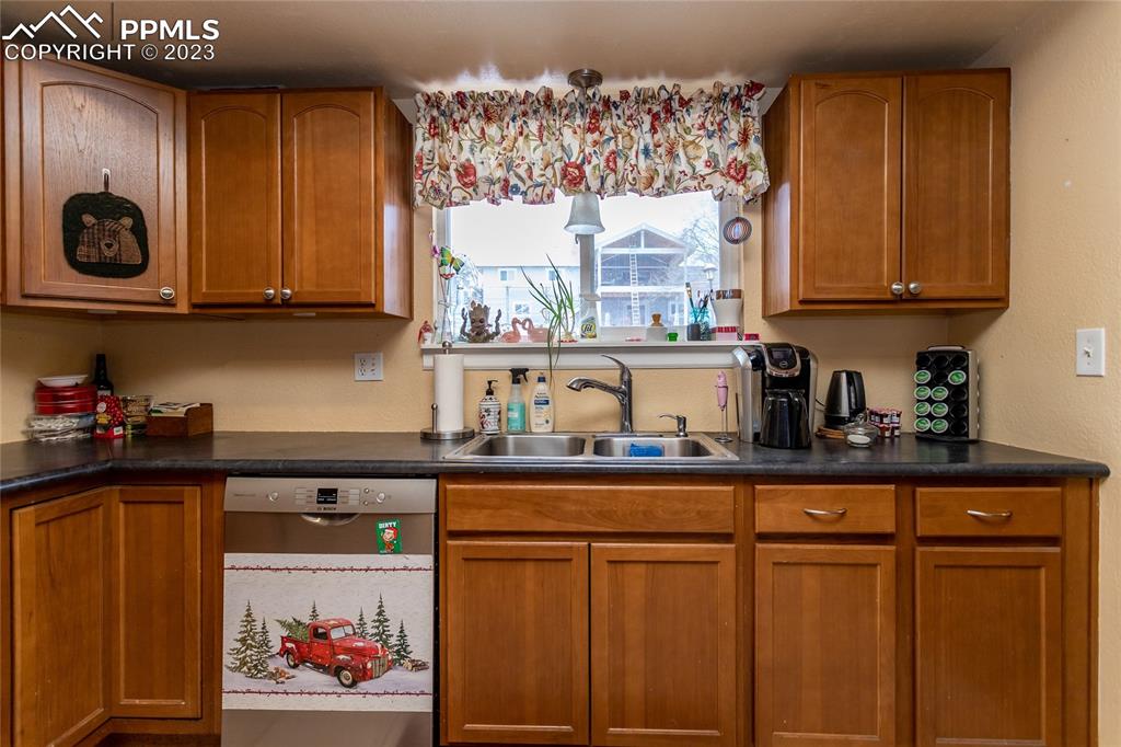 Listing 8601640, Image 6 of 37