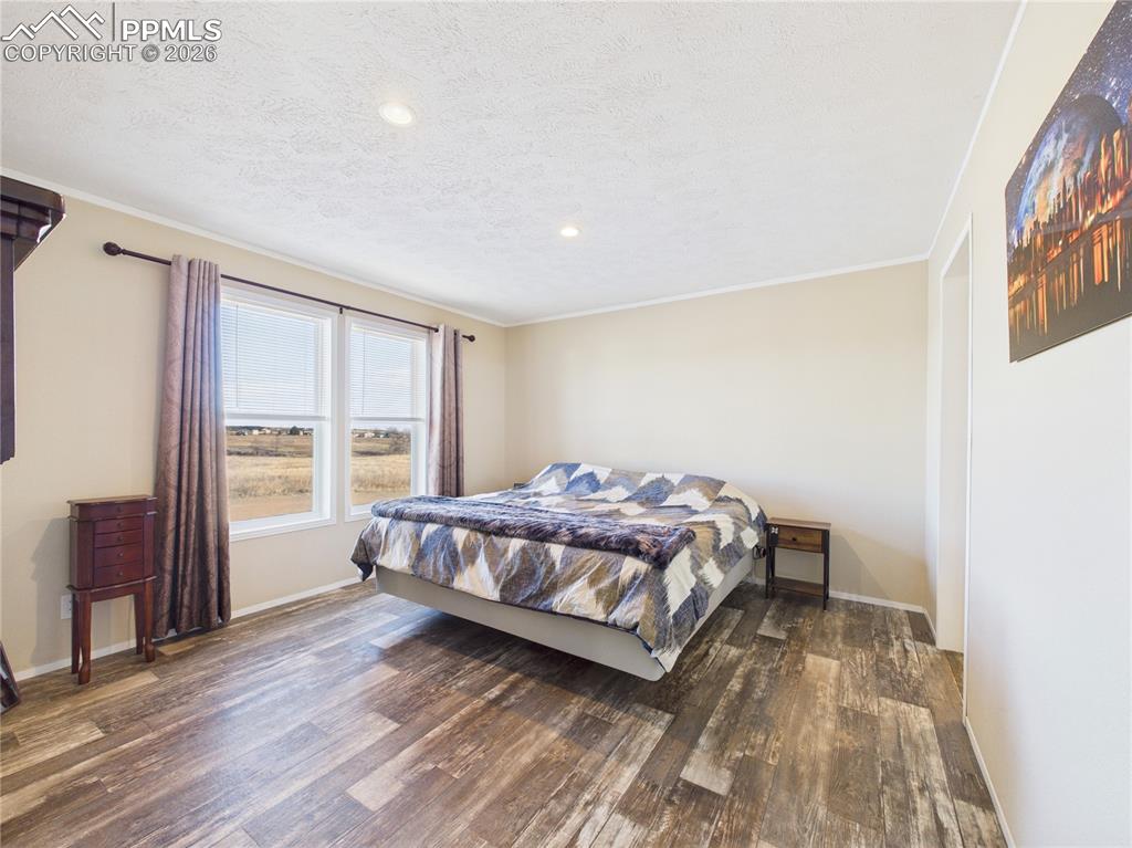 Image 22 of 39: Bedroom