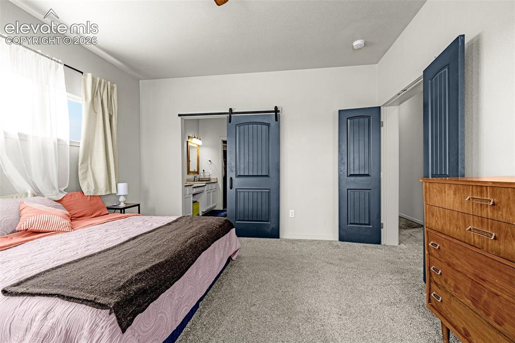 Image 14 of 33: Bedroom