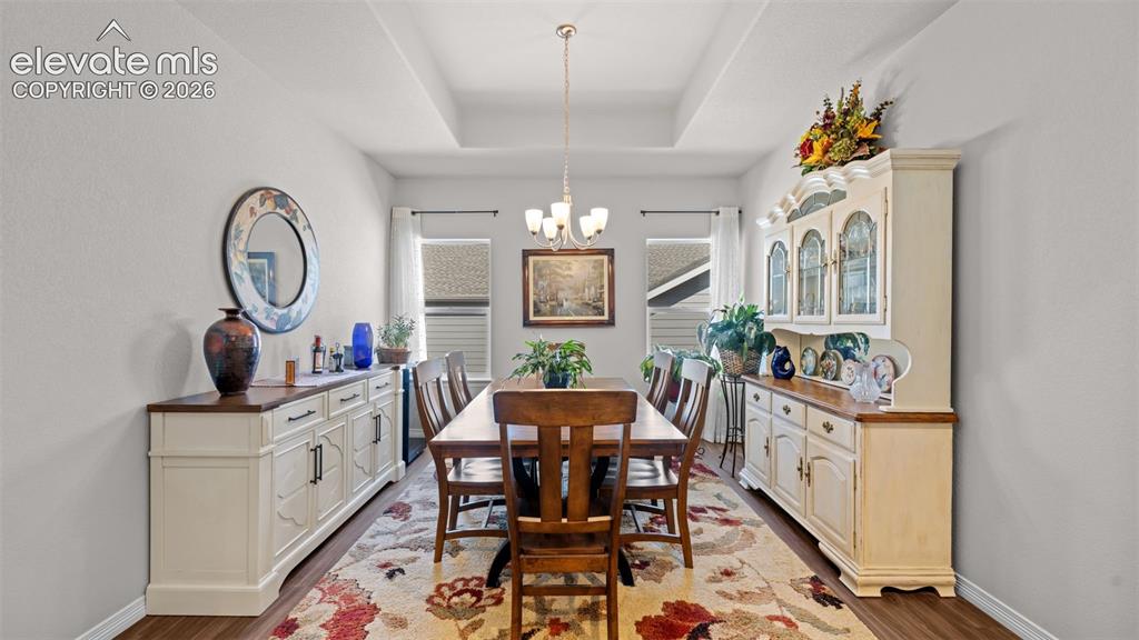 Image 13 of 41: Dining Area