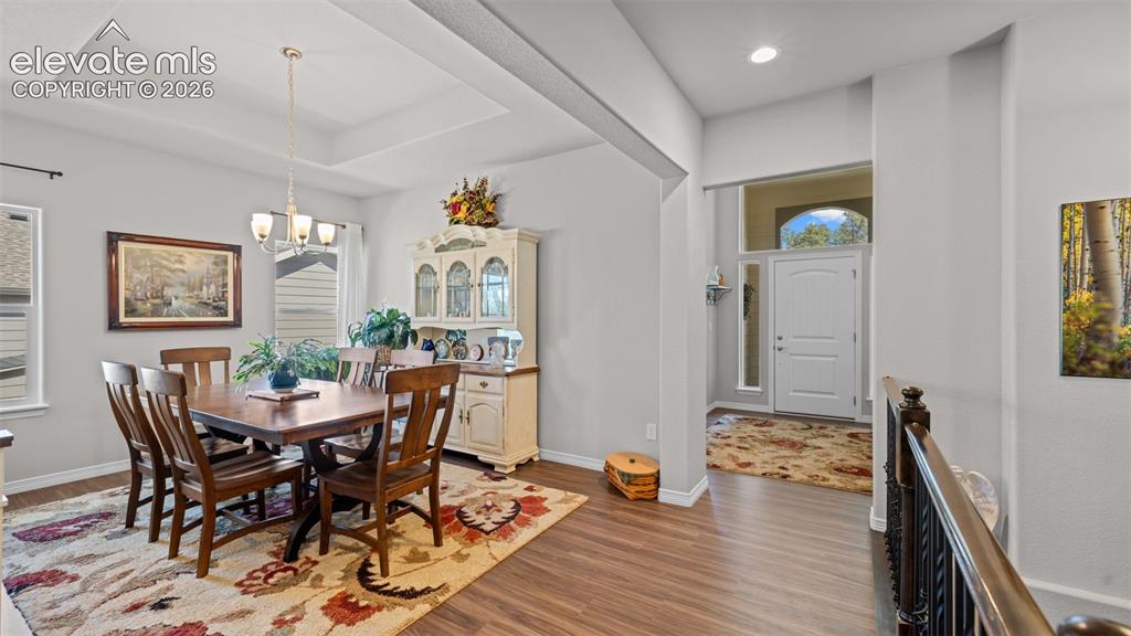 Image 14 of 41: Dining Area