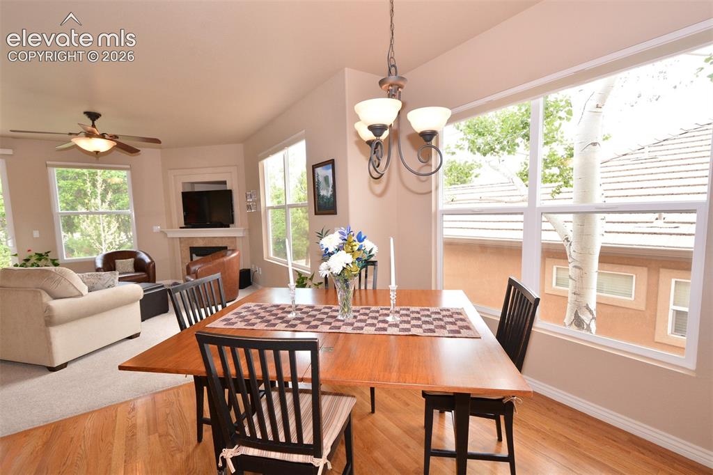 Image 8 of 34: Dining Area