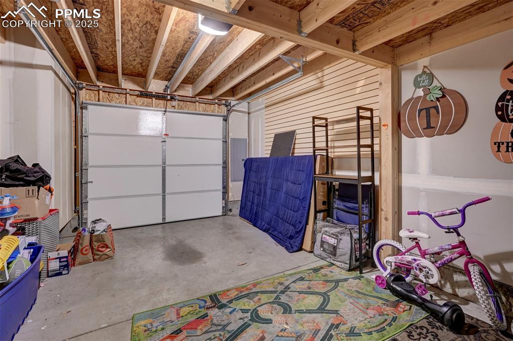 Image 13 of 29: View of garage