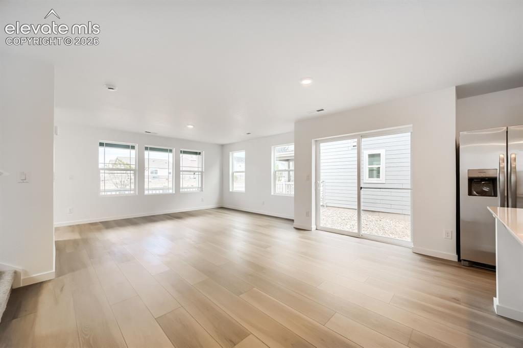 Image 2 of 11: Living Room