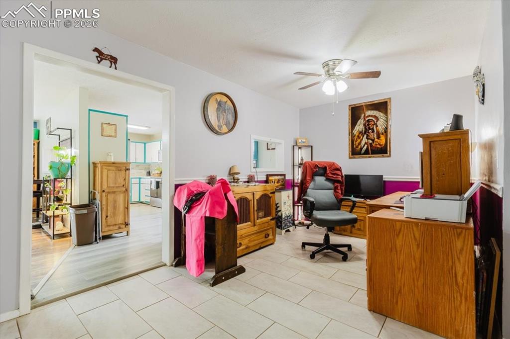 Image 10 of 48: Office