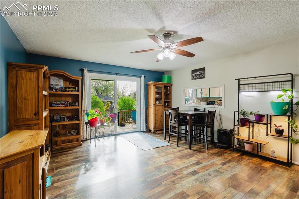 Image 12 of 48: Office