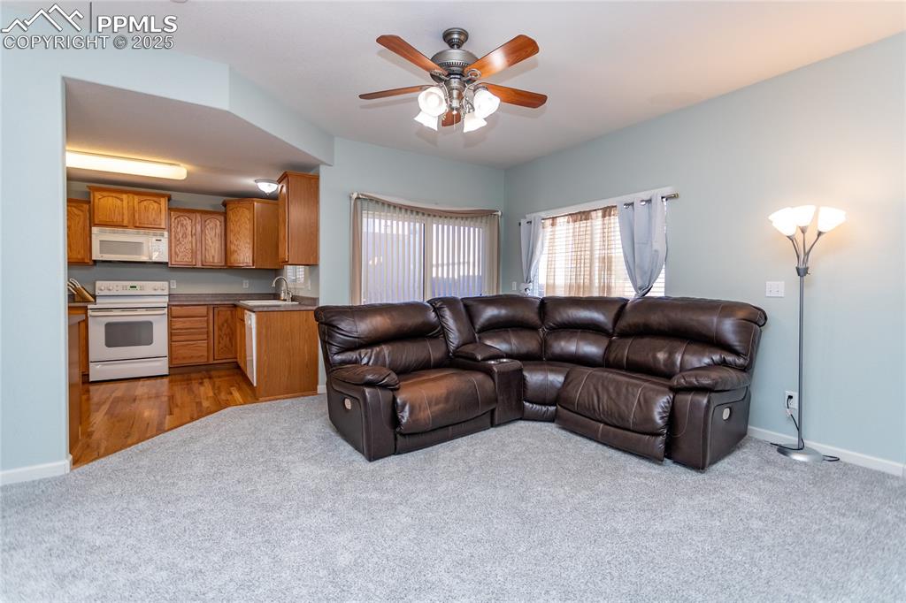 Image 14 of 35: Living Room