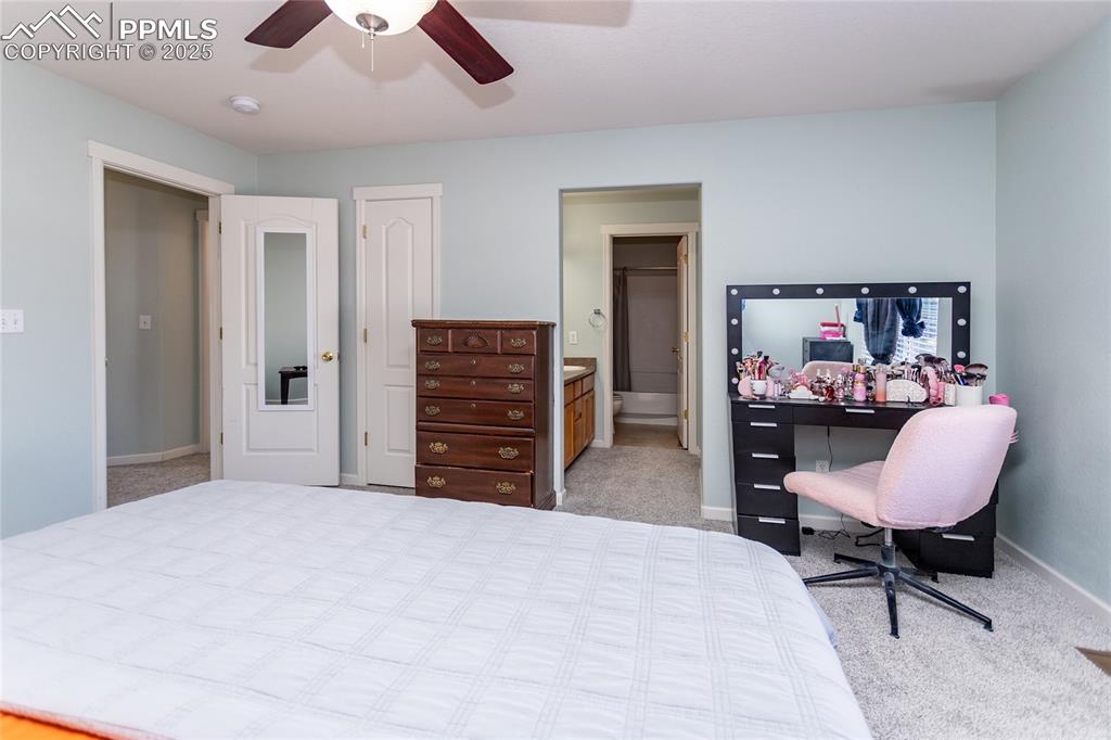 Image 21 of 35: primary bedroom