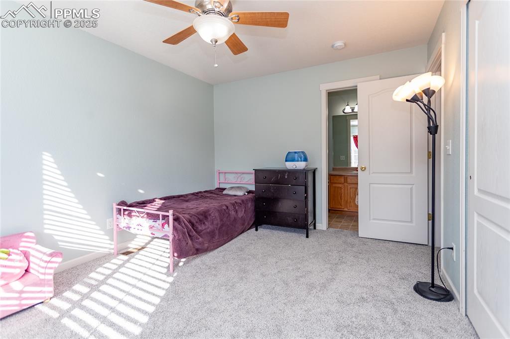 Image 26 of 35: Bedroom