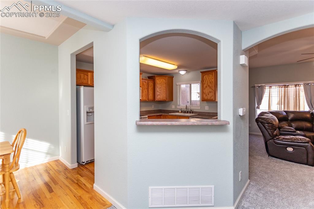 Image 4 of 35: Kitchen