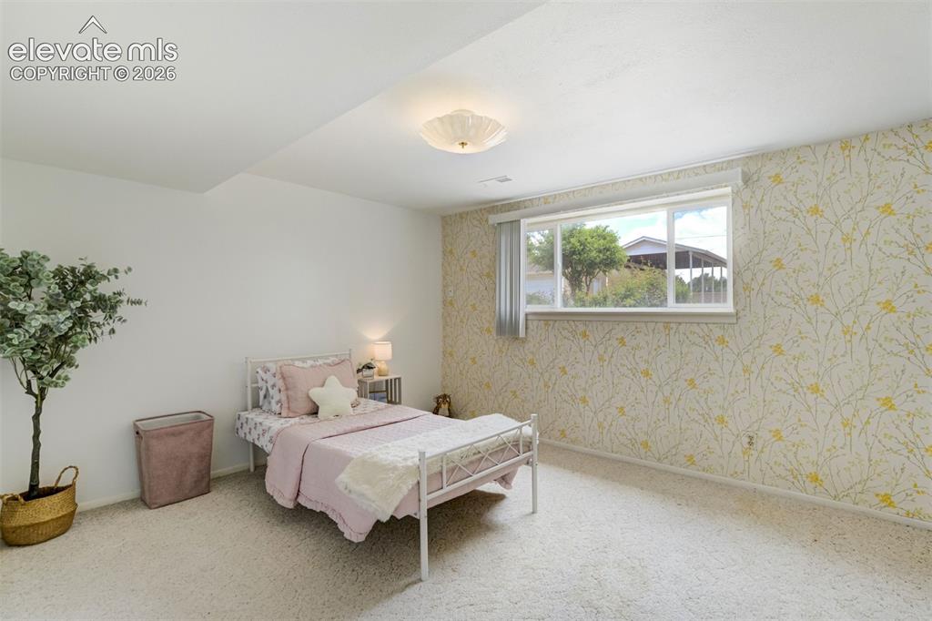 Image 15 of 33: Bedroom