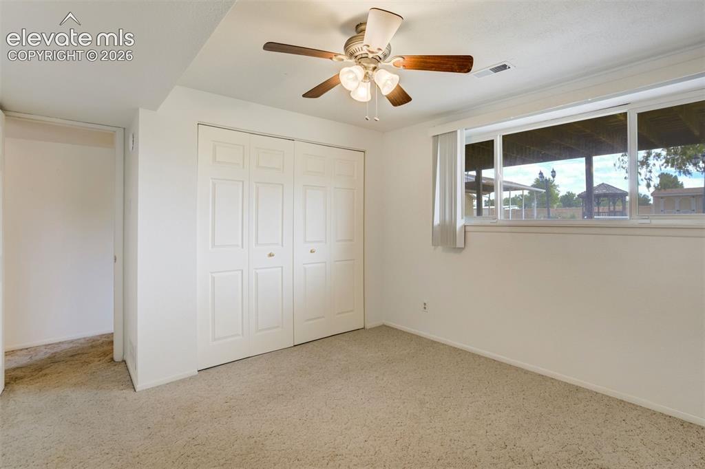 Image 18 of 33: Bedroom