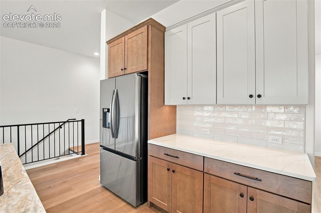 Image 30 of 48: Kitchen