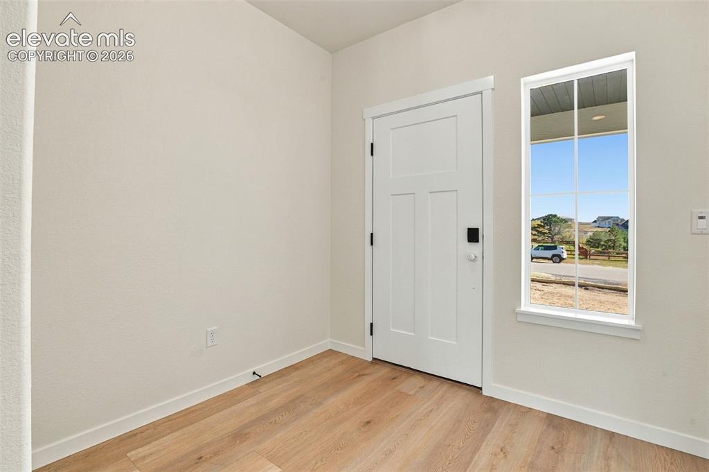 Image 5 of 48: Entry
