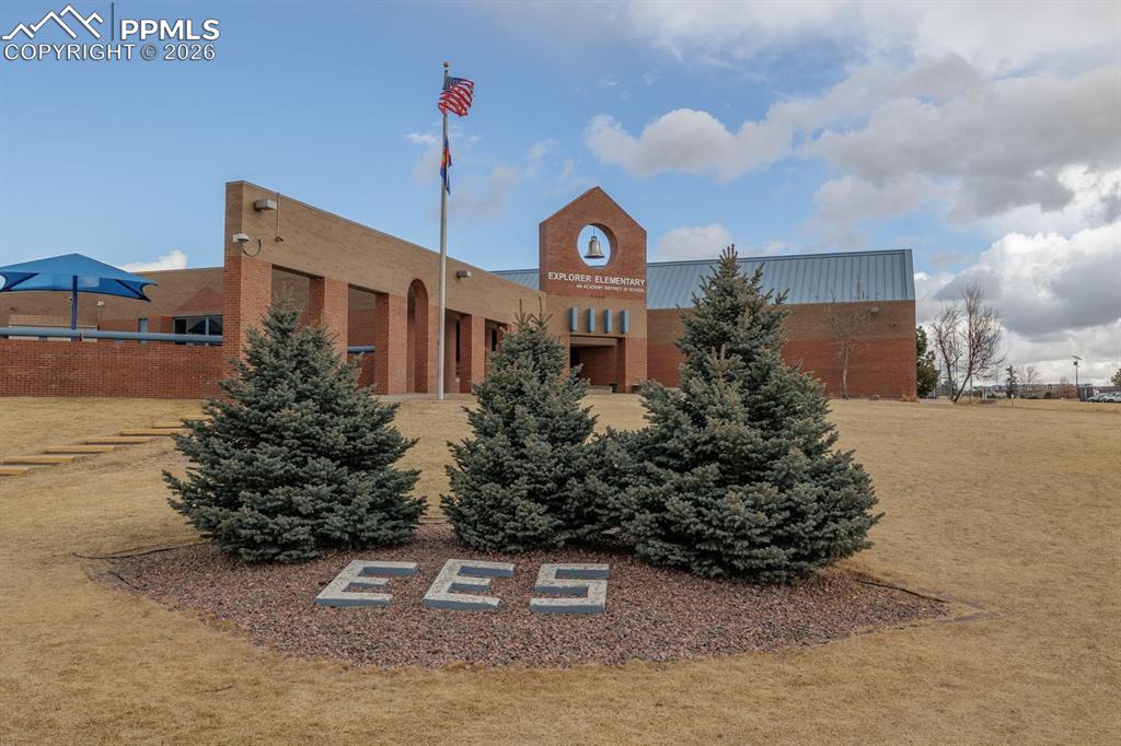 Image 30 of 40: Front of Structure