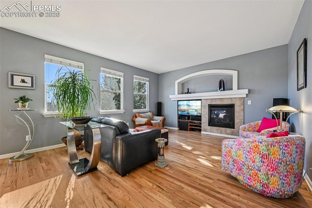 Image 13 of 49: Living Room