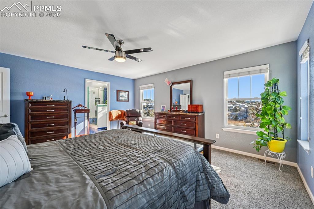 Image 25 of 49: Bedroom