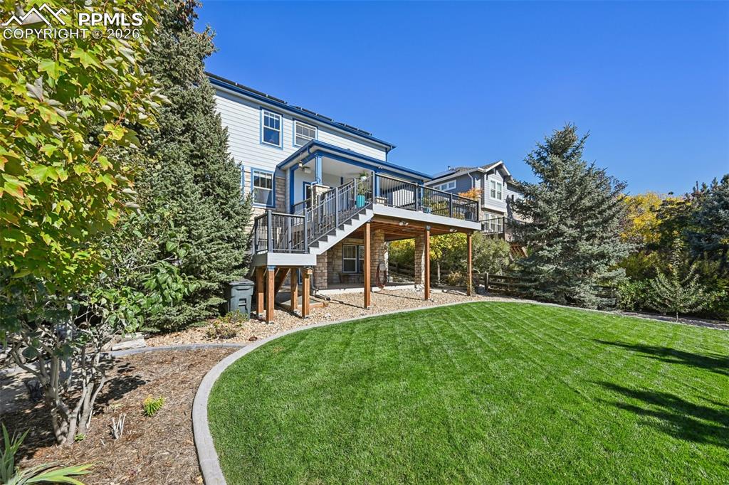 Image 7 of 49: Back of Structure