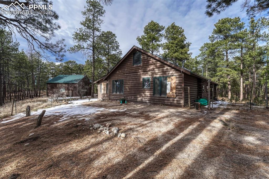 Image 38 of 49: Back of Structure