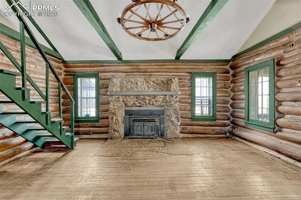 Image 7 of 49: Living Room