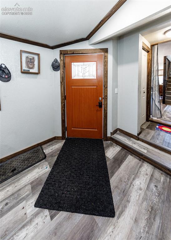Image 15 of 50: Entry Front door