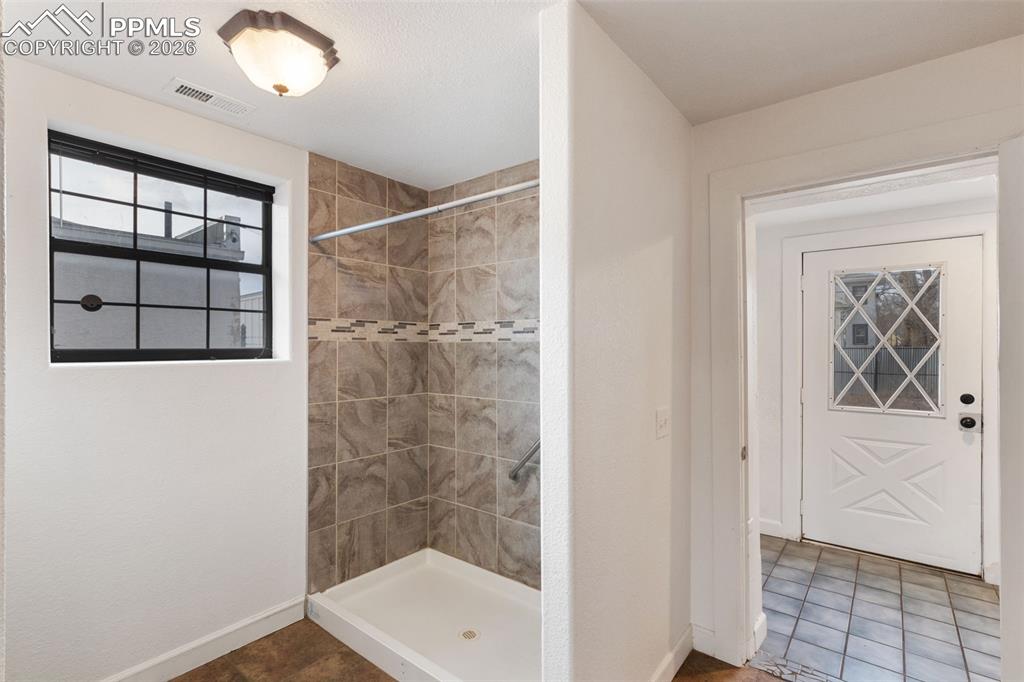 Image 16 of 37: Master Bathroom