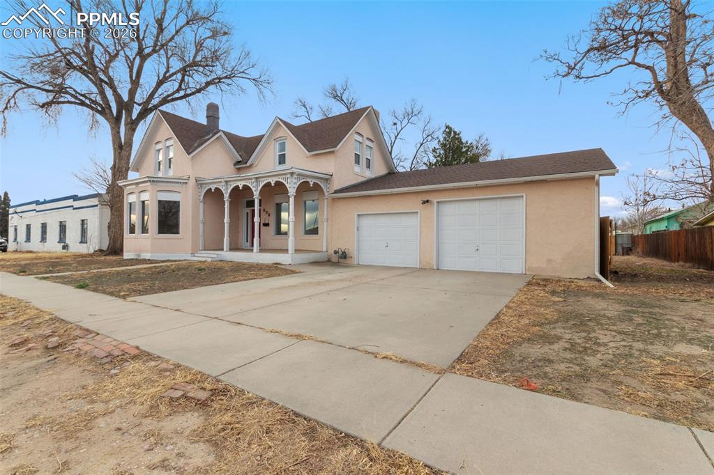 Image 19 of 37: Front of Structure