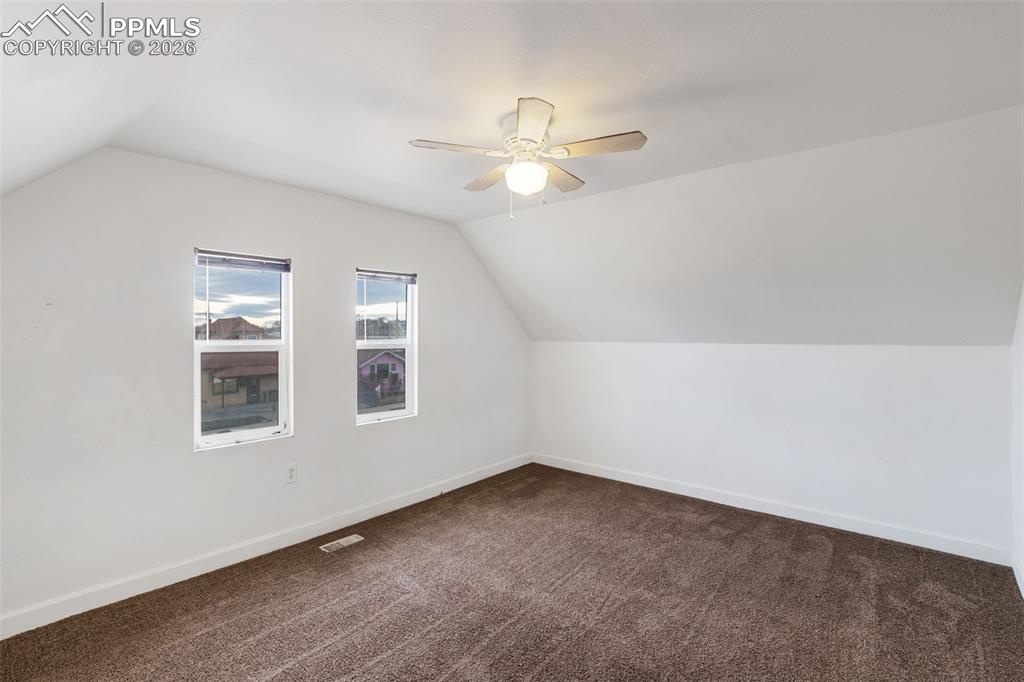 Image 20 of 37: Bedroom