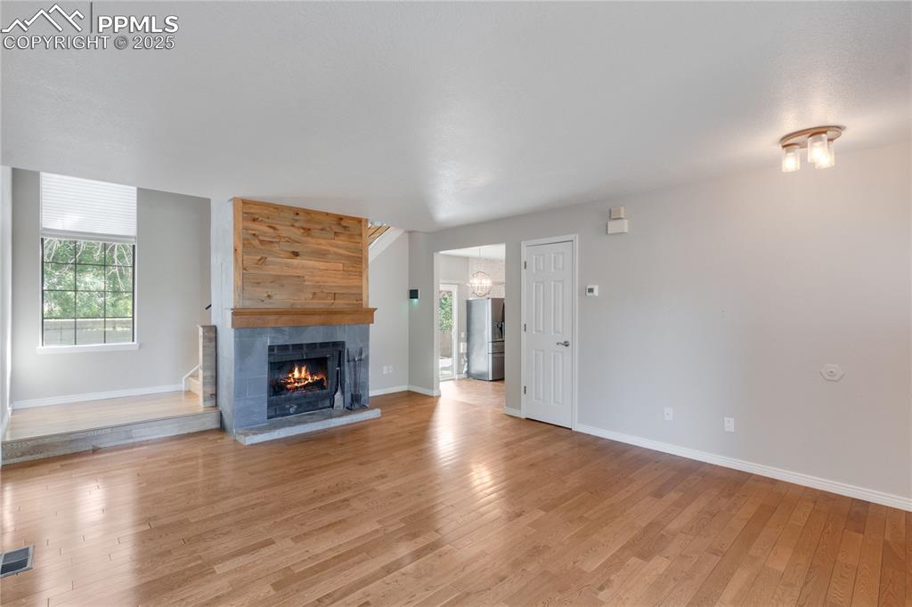 Image 11 of 44: Living Room