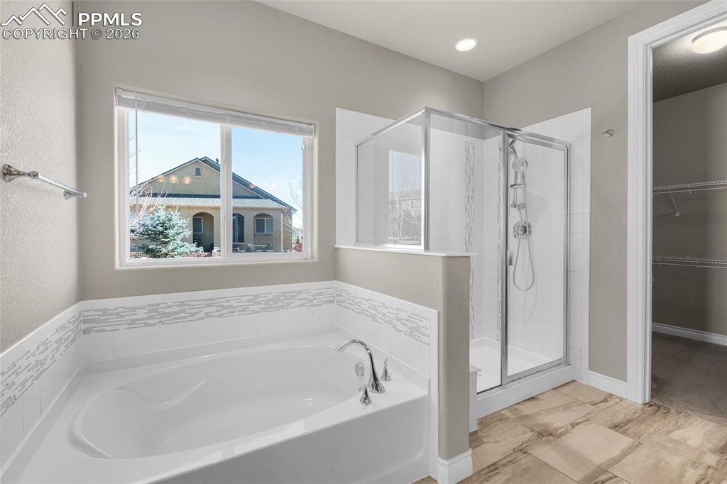 Image 19 of 47: Master Bedroom